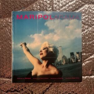 MARIPOLARAMA • POWERHOUSE BOOKS • 2005 • BY ANNA SUI NYC GLAM PHOTOGRAPHY BOOK